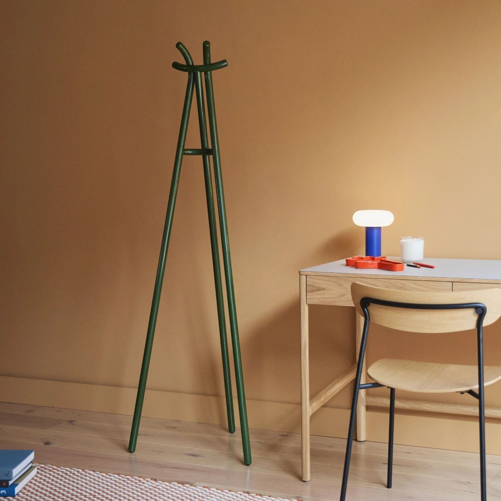 Projekt partnera marki: The Conran Shop &mdash; stojak na płaszcze